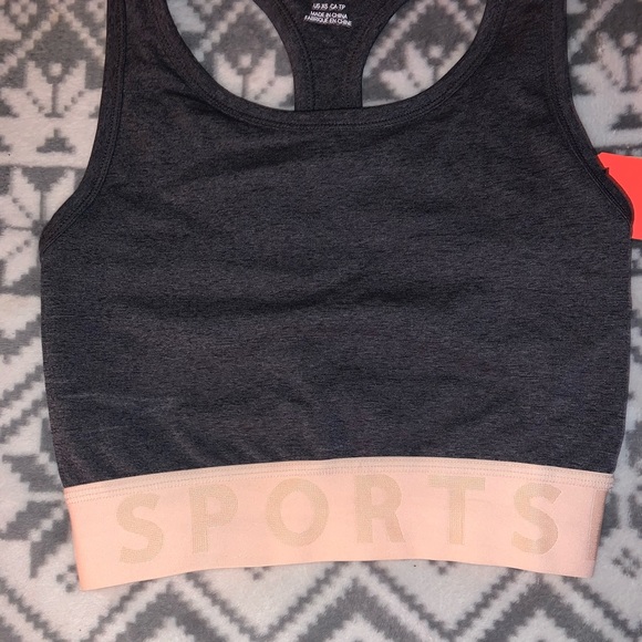 NWT H&M Sportsbra - Picture 3 of 4